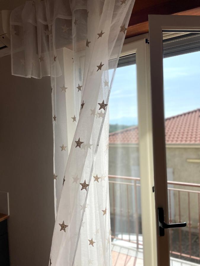 La Casa Di Isa Apartment ลาเมเซ แตร์เม ภายนอก รูปภาพ